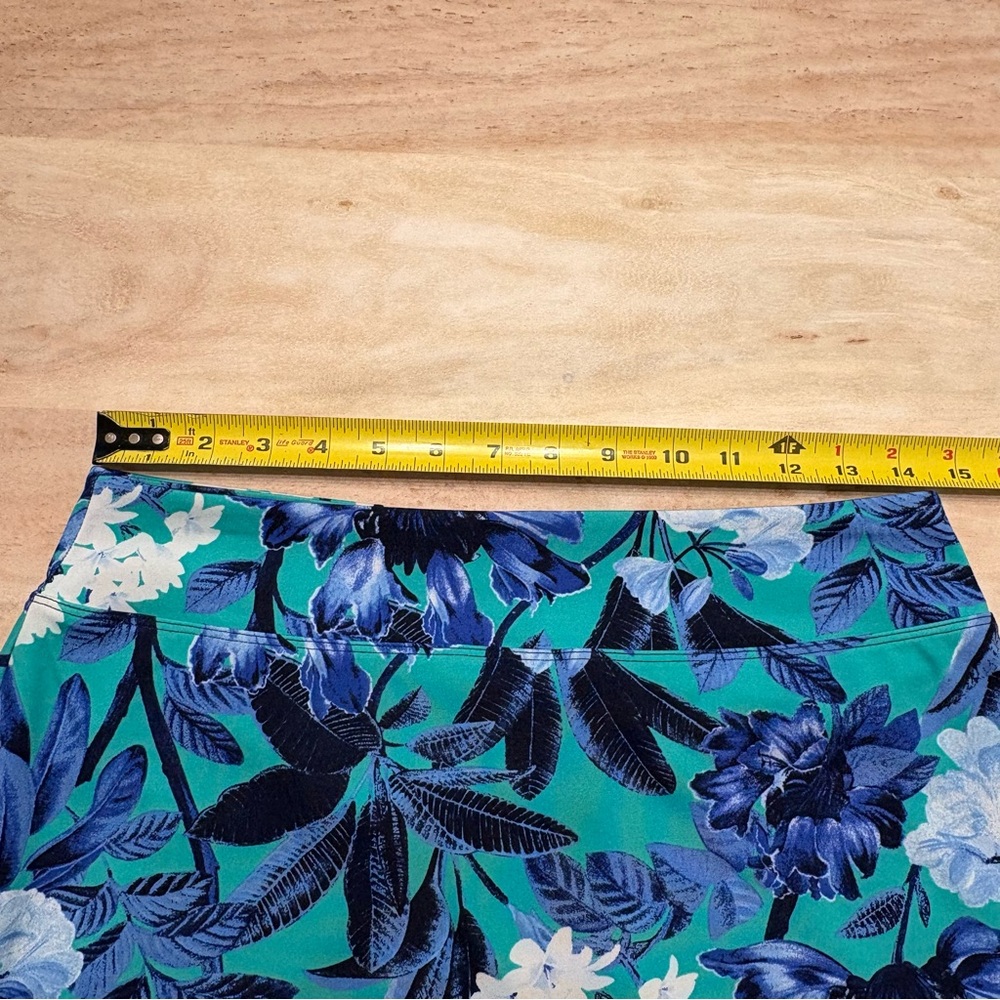 TOMMY BAHAMA Active Floral Ruffle Hem Skort - Picture 4 of 8